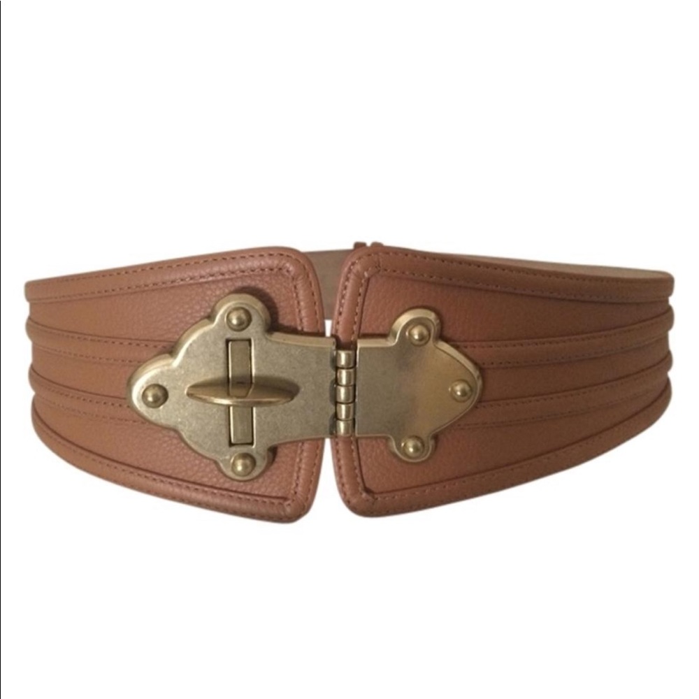 BCBG turn  lock belt